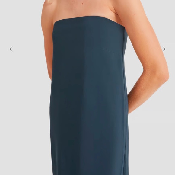 Elegant Strapless Navy Maxi Dress - Picture 2 of 10